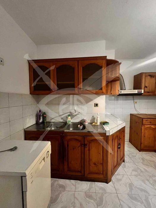 Дава се под наем Четиристаен апартамент в Варна, Автогара - 100 кв.м за 600 € - Снимка #2