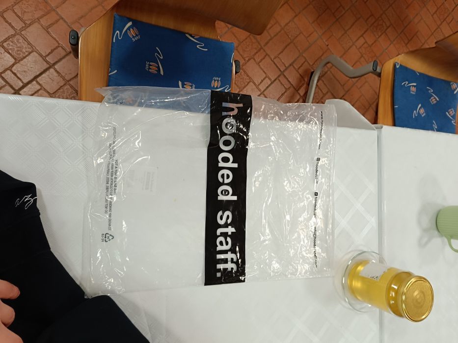 hanorac hooded staff