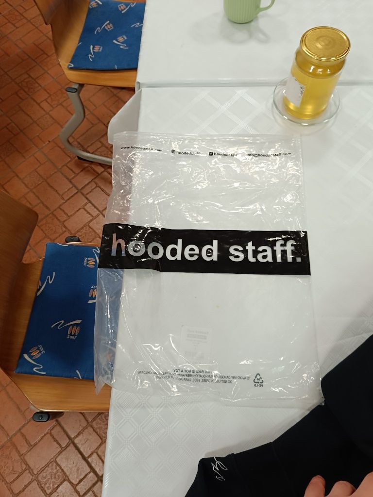 hanorac hooded staff