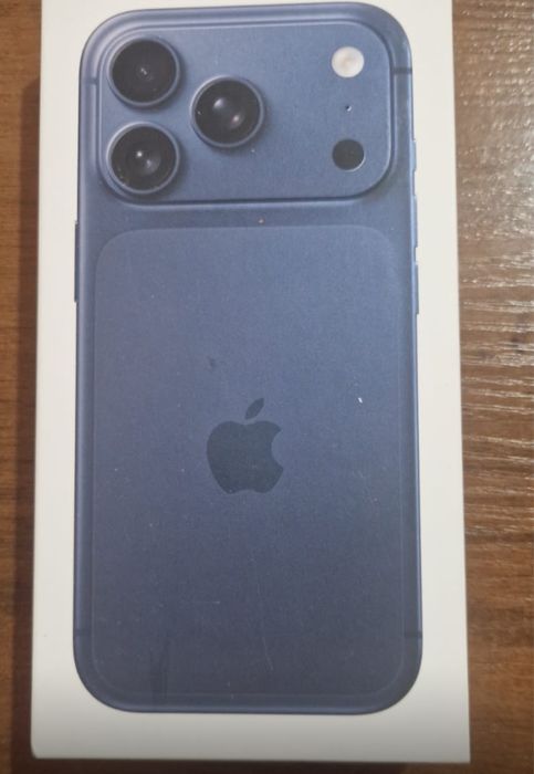 Срочно продается iPhone17, новый, покупали в Kcell центре