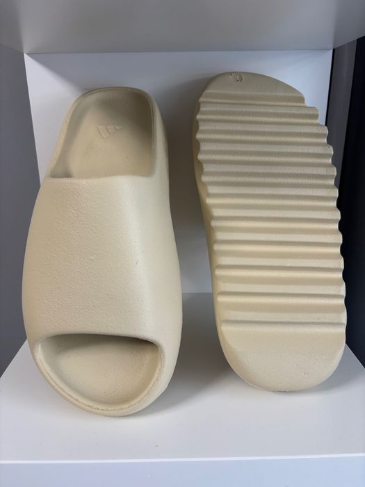 Yeezy Slides Desert Sand