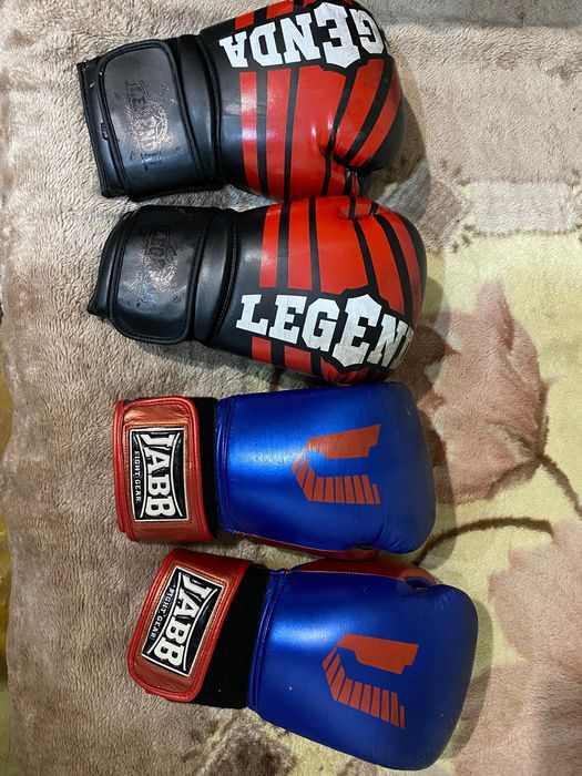 Боксерские перчатки
