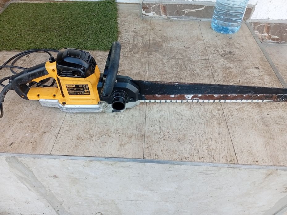 Aligator dewalt pentru BCA