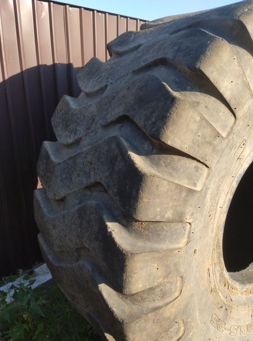 Продам резину на погрузчик