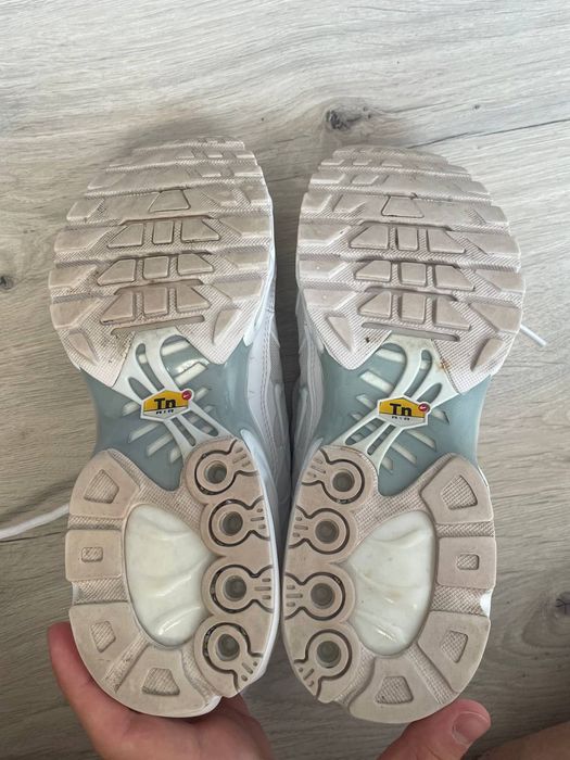 Nike Air Max plus tn triple white