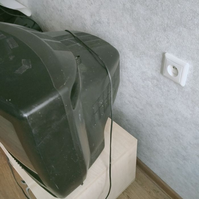 Отдам бесплатно телевизор