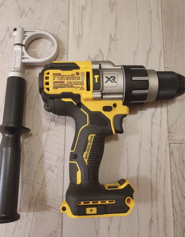 Шуруповёрт-Дрель для рыбалки DEWALT DCD998