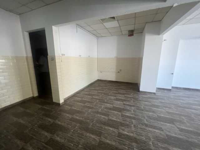 Inchiriez spatiu comercial/ birouri