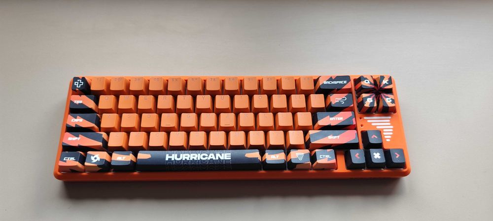 Tastatură Gaming Qwertykey 65 Hurricane