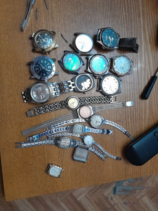 ЧАСЫ разные кварц и механика