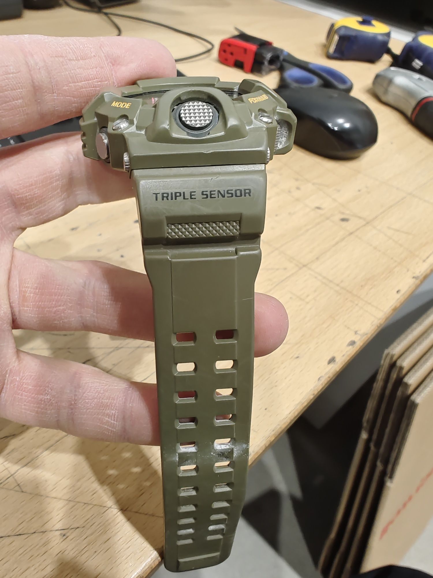 Продавам Casio gw 9400