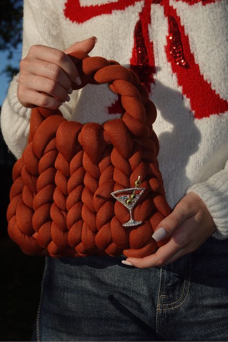 Ръчно изработени чанти от прежда.