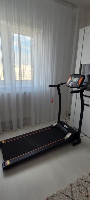 Banda de alergat electrica FitTronic T1001 Black - Orange