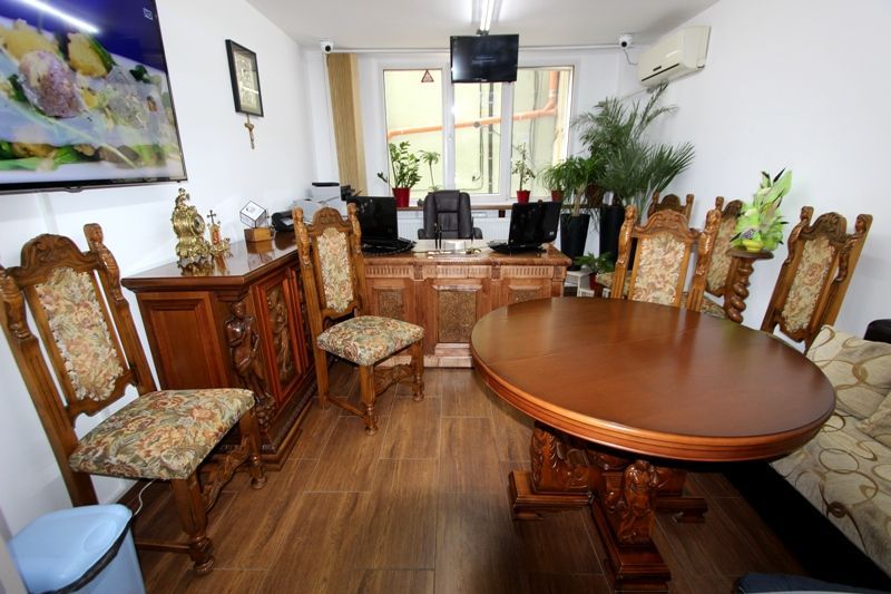 mobiler , living de lux