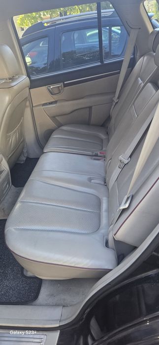 Vând  Hyundai Santa Fe