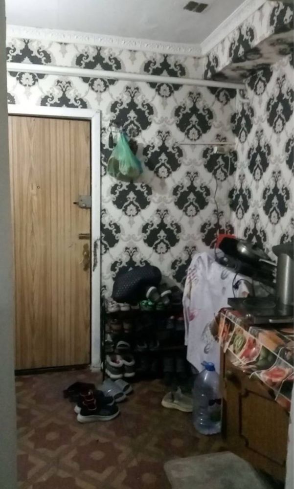 Юнусабад 2/4/4 Ахмад дониш продается квартира СРОЧНО!