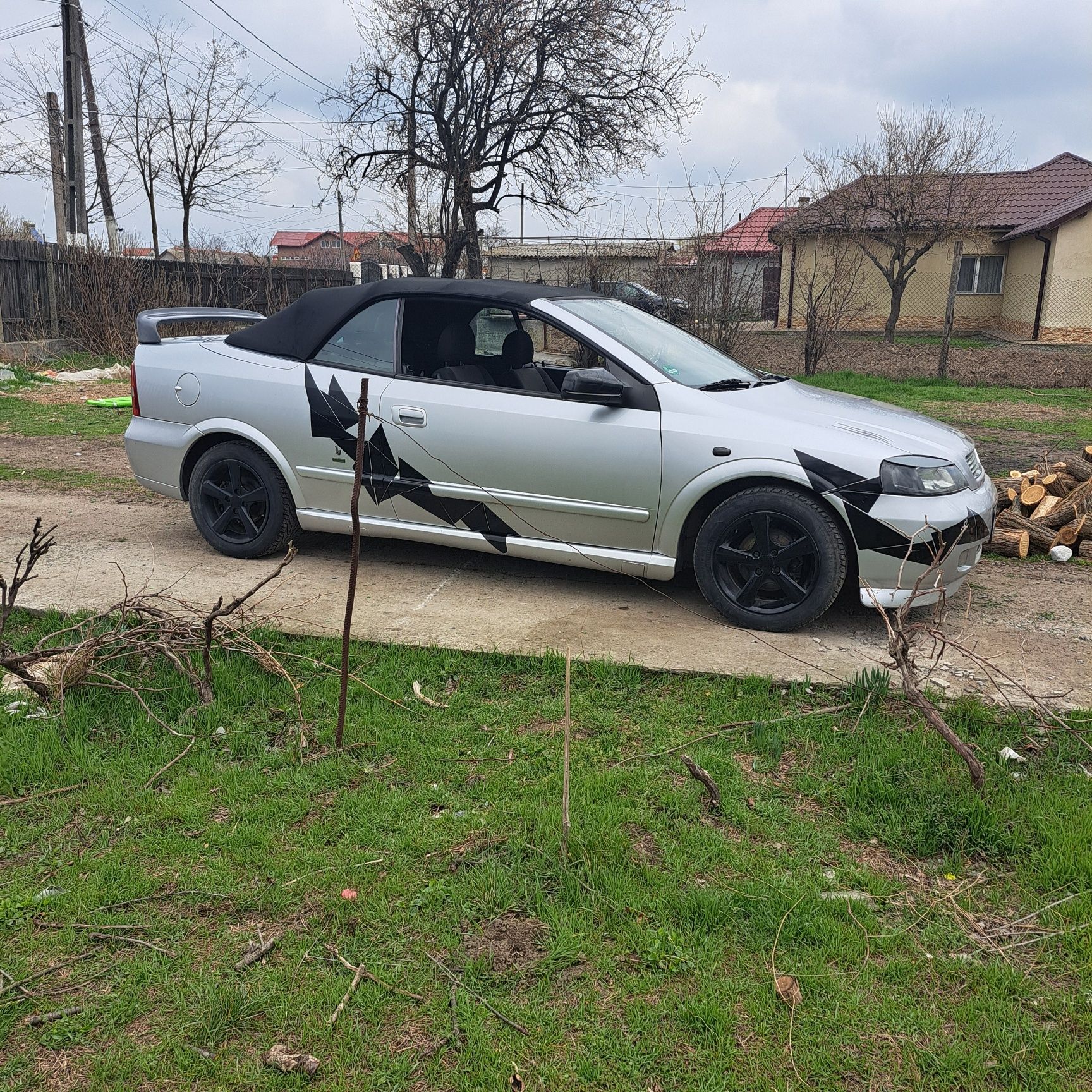 Vând Opel bertone cabrio