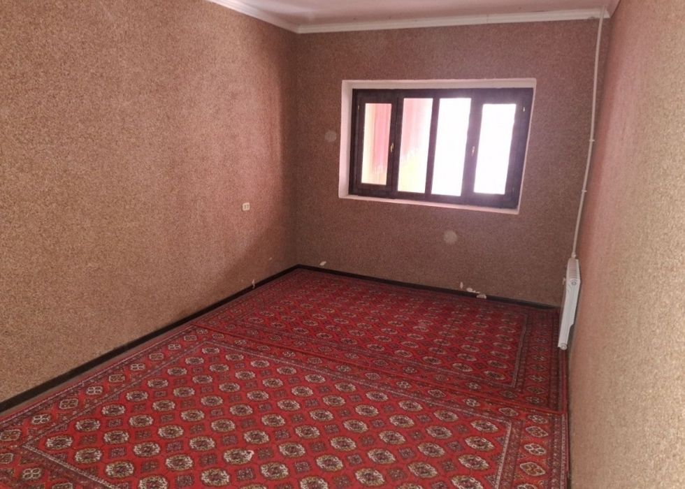 Чирчик шахар
Аранча ваини гарадок   
#3-хона 1-етаж 
Квартира ижара