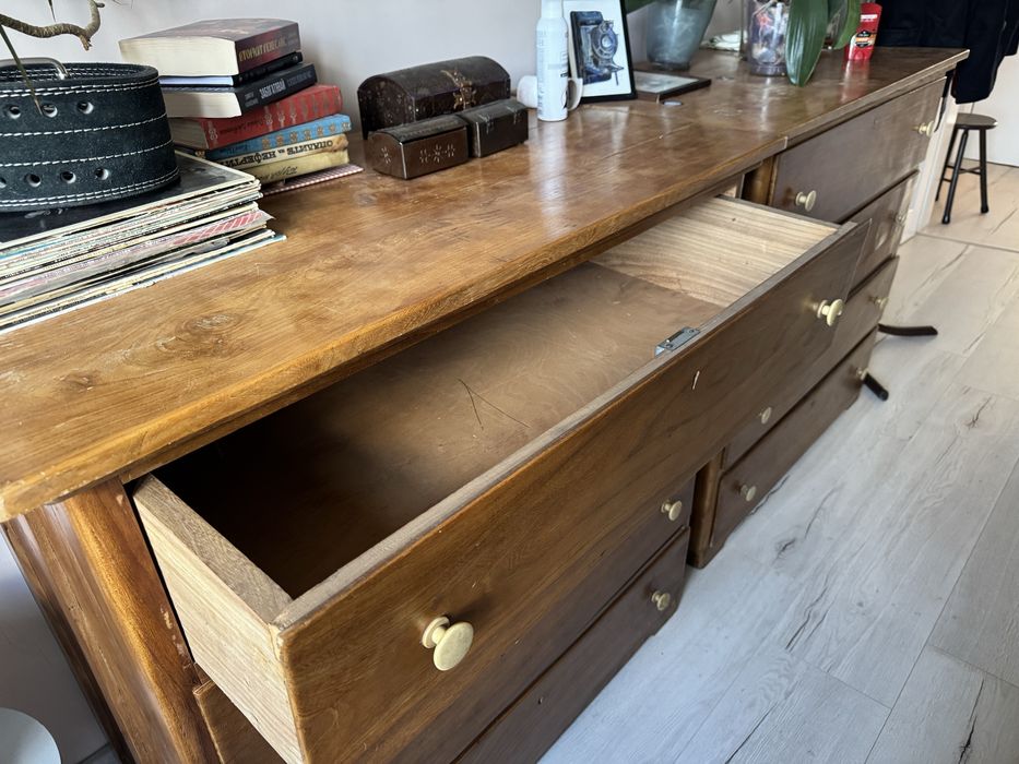 Дървени винтидж скринове