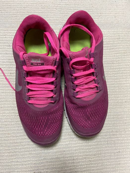 Nike дамски цикламени маратонки