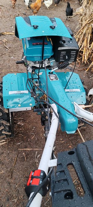 Se vinde motocultor 16 cp