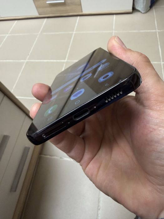 Samsung Galaxy S23 5G 8/128gb отличен
