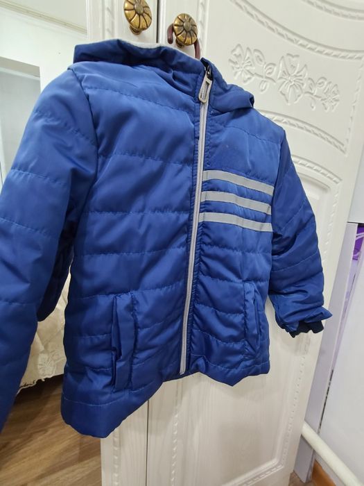 Детский куртка сатылады 3-4 жас