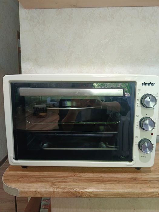 Продается электро печь в отличном состояний