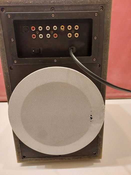 Subwoofer Shadow Schneider HCS 303.1. Perfect funcțional.