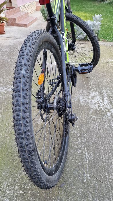 Vând bicicletă în garanție. Cadru L