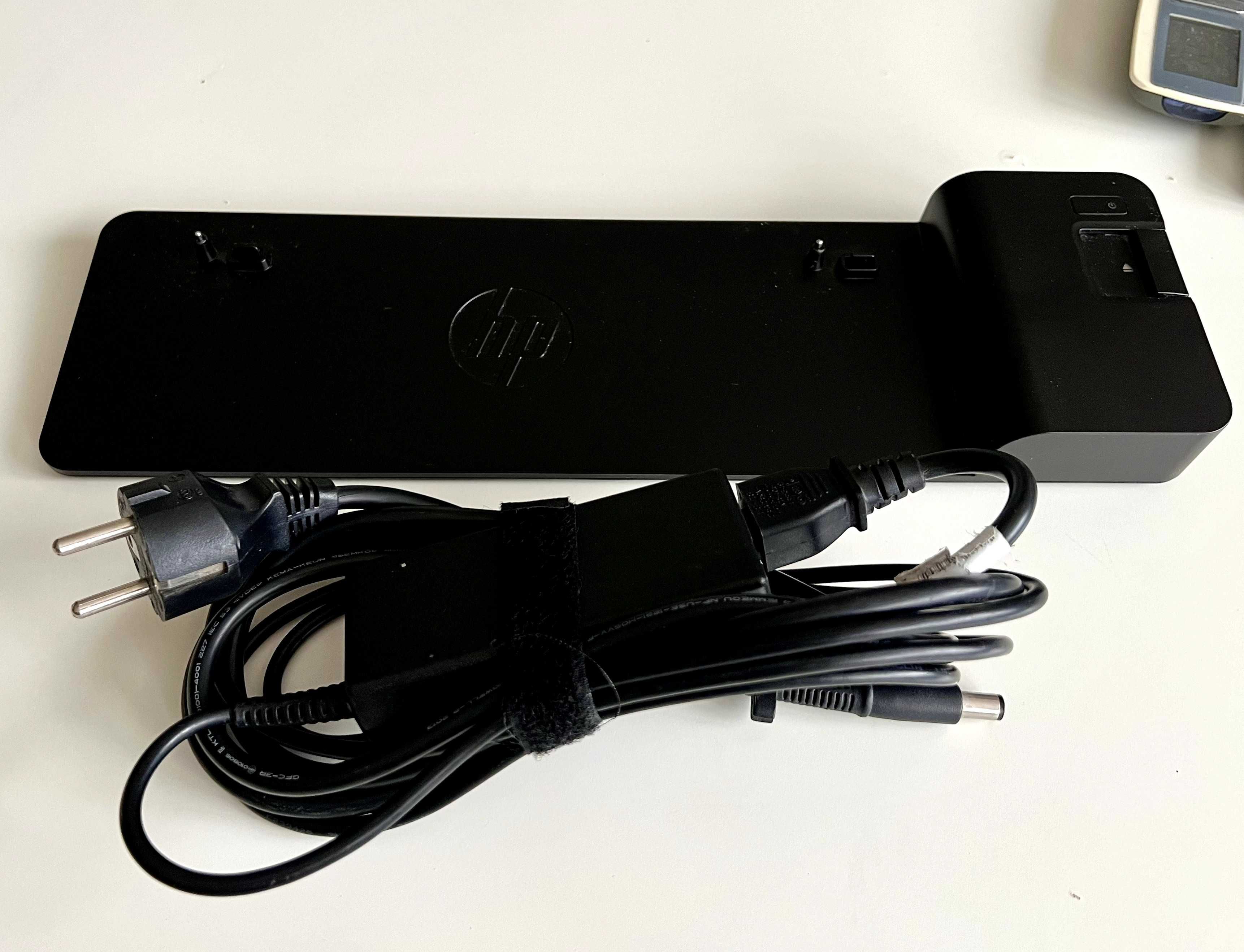 Докинг станция HP UltraSlim Dock + Захранващ адаптер