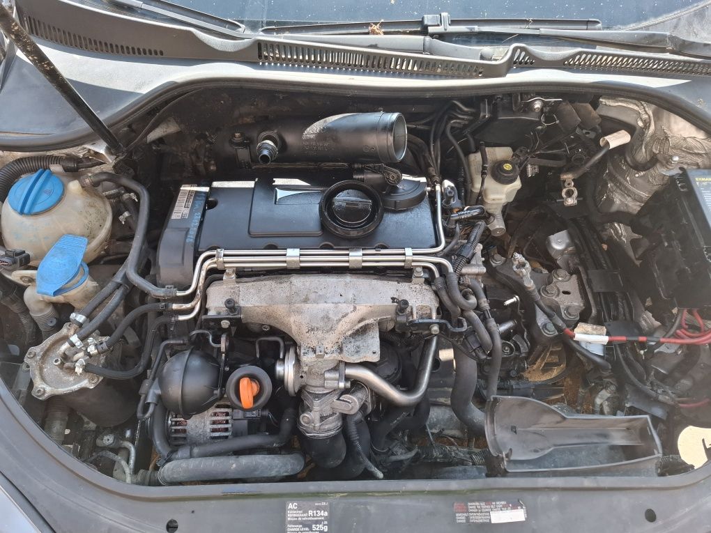 Dezmembra golf 5 2.0 BKD
