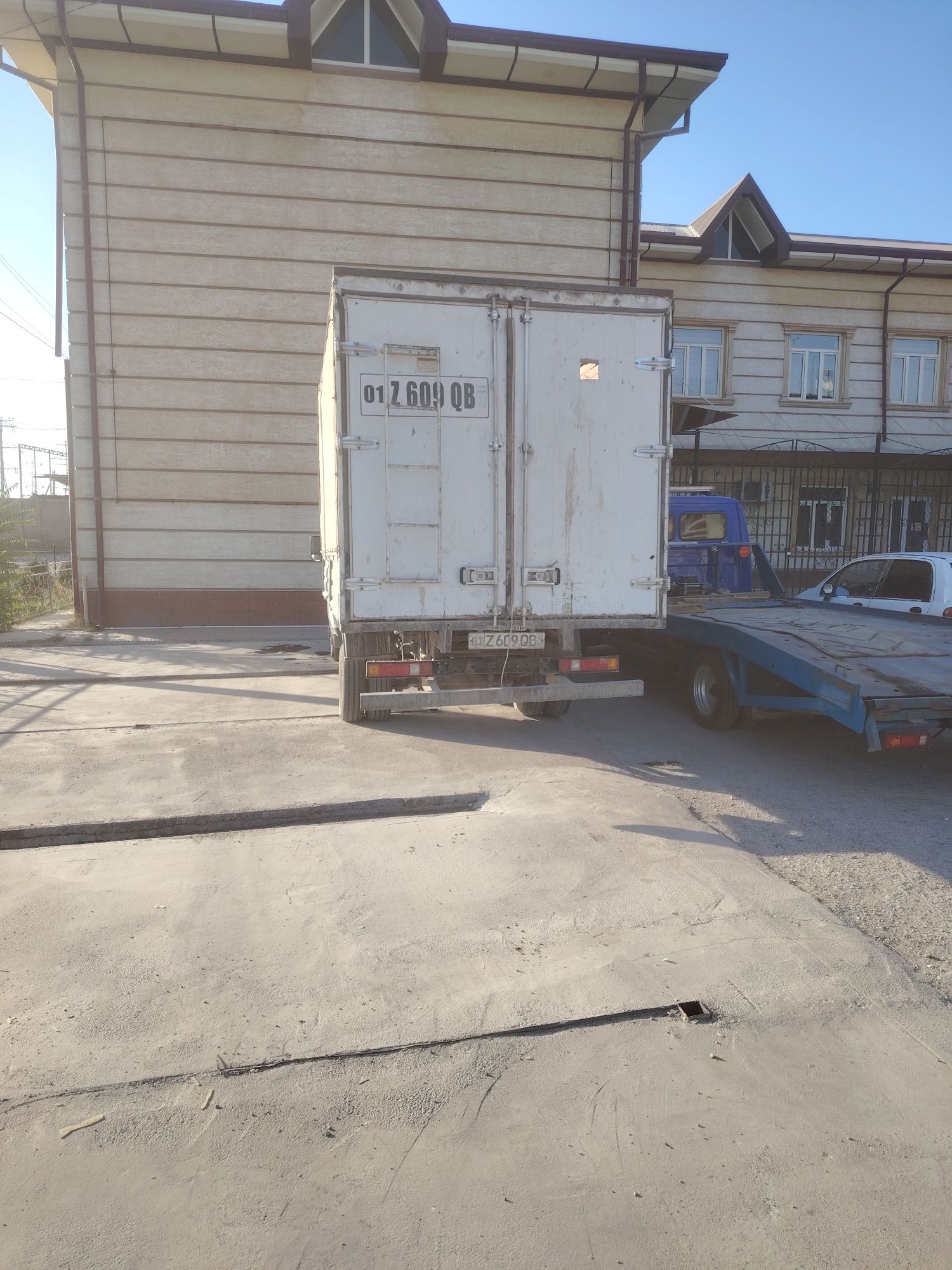 Борт 4 м продам срочно и карону
