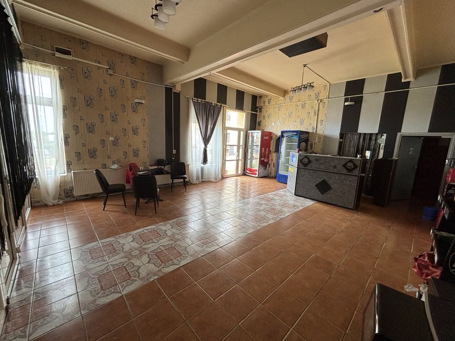 Spatiu comercial Tasnad