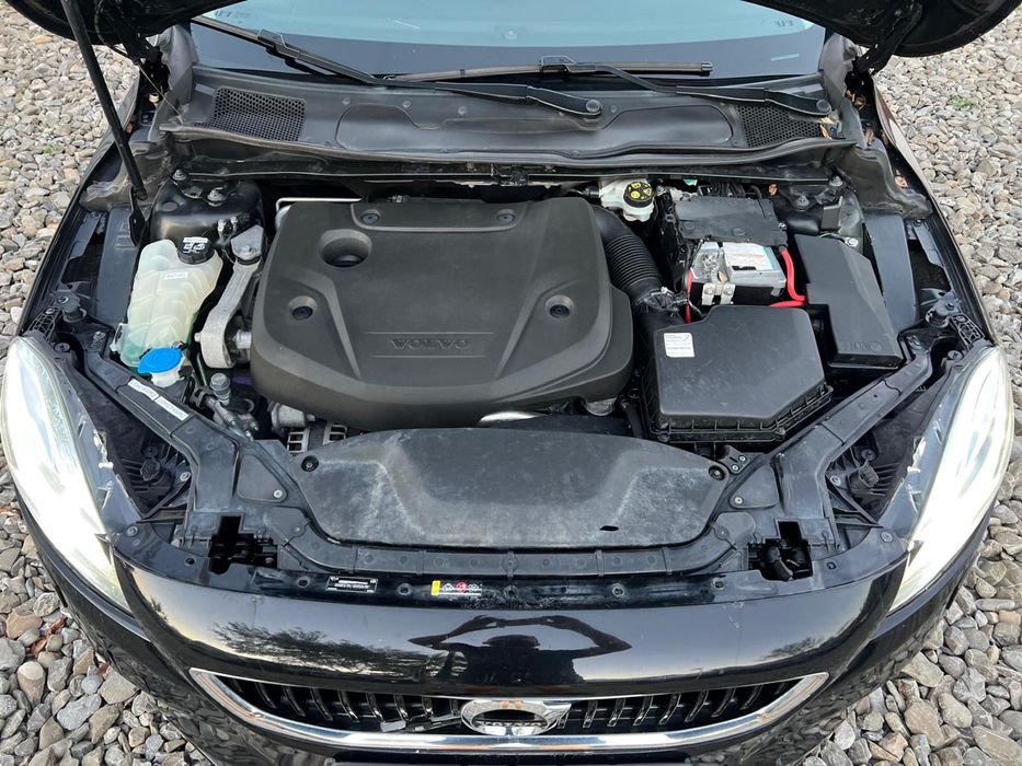 Volvo V40 diesel 2.0, avariat, AVARIATE