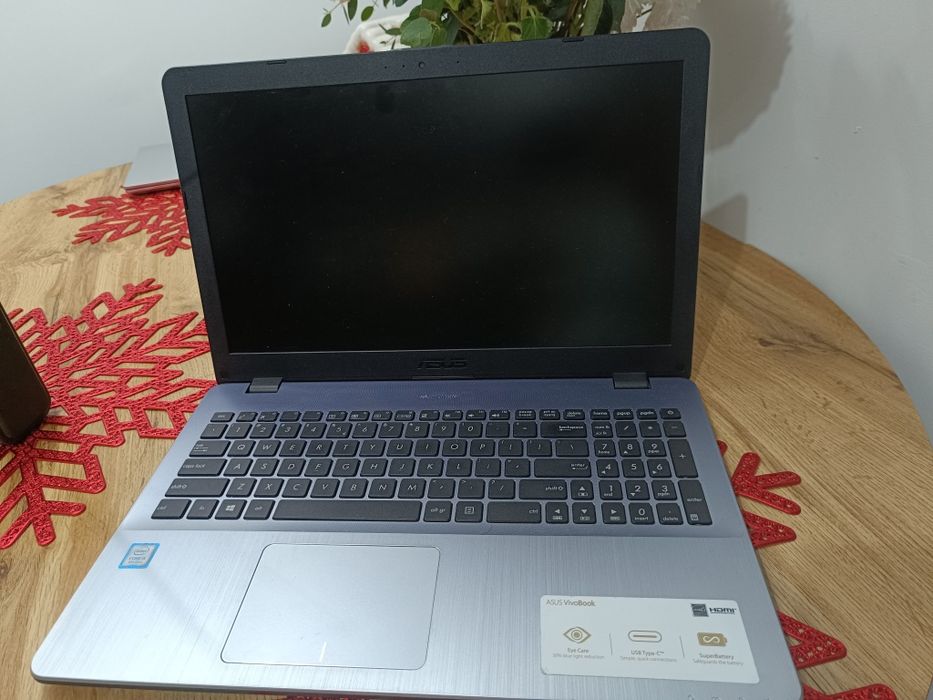 Laptop Asus VivoBook
