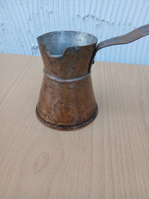 Старо бакърено джезве