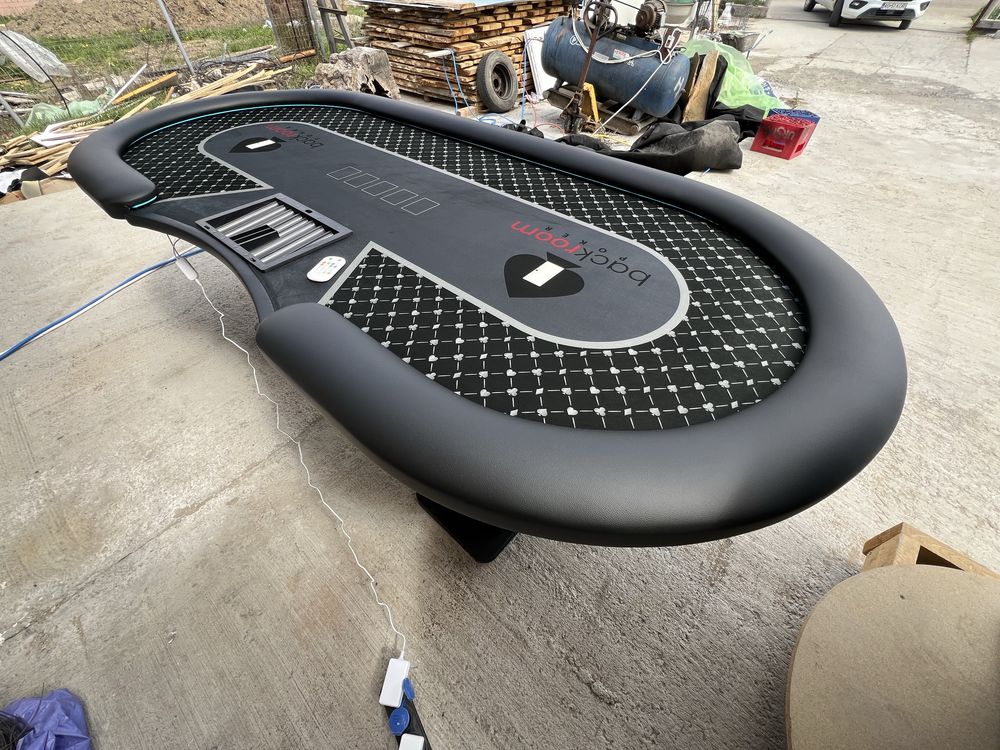 Masa poker cu banda led CustomTables.eu stoc