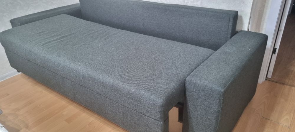 Продам диван 2хспальный