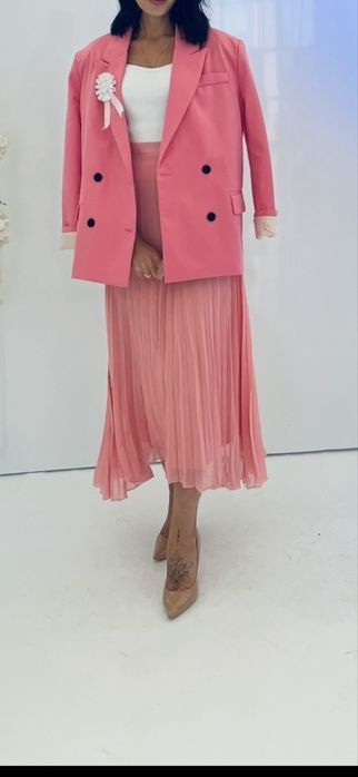 Пиджак женский розовый