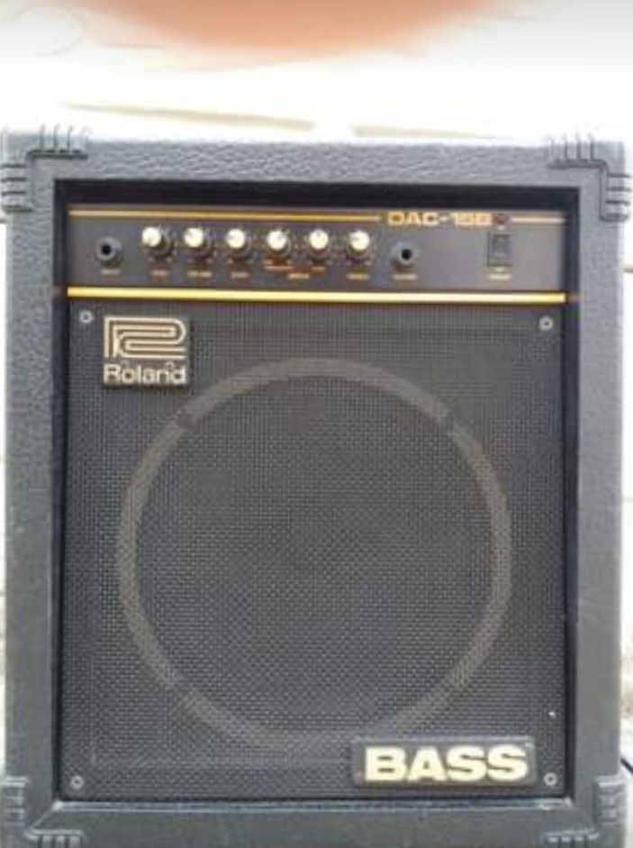 amplificator chitara bass Roland DAC-15B