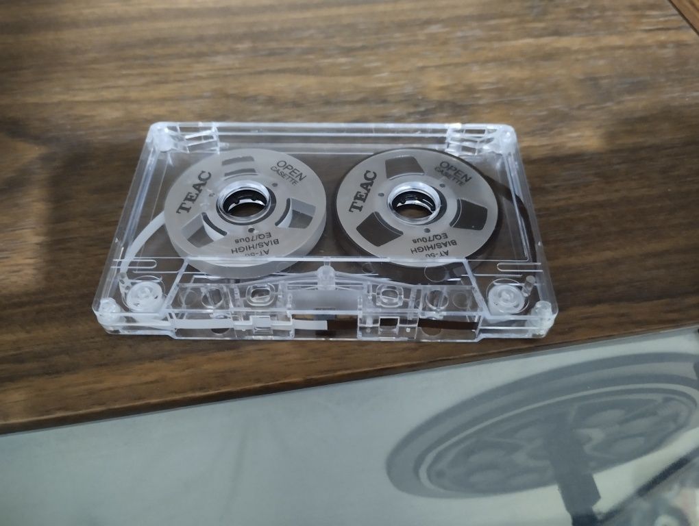 Аудио кассеты с катушками ТЕАС