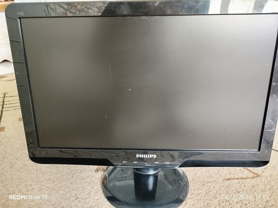 Монитор Philips 60hz