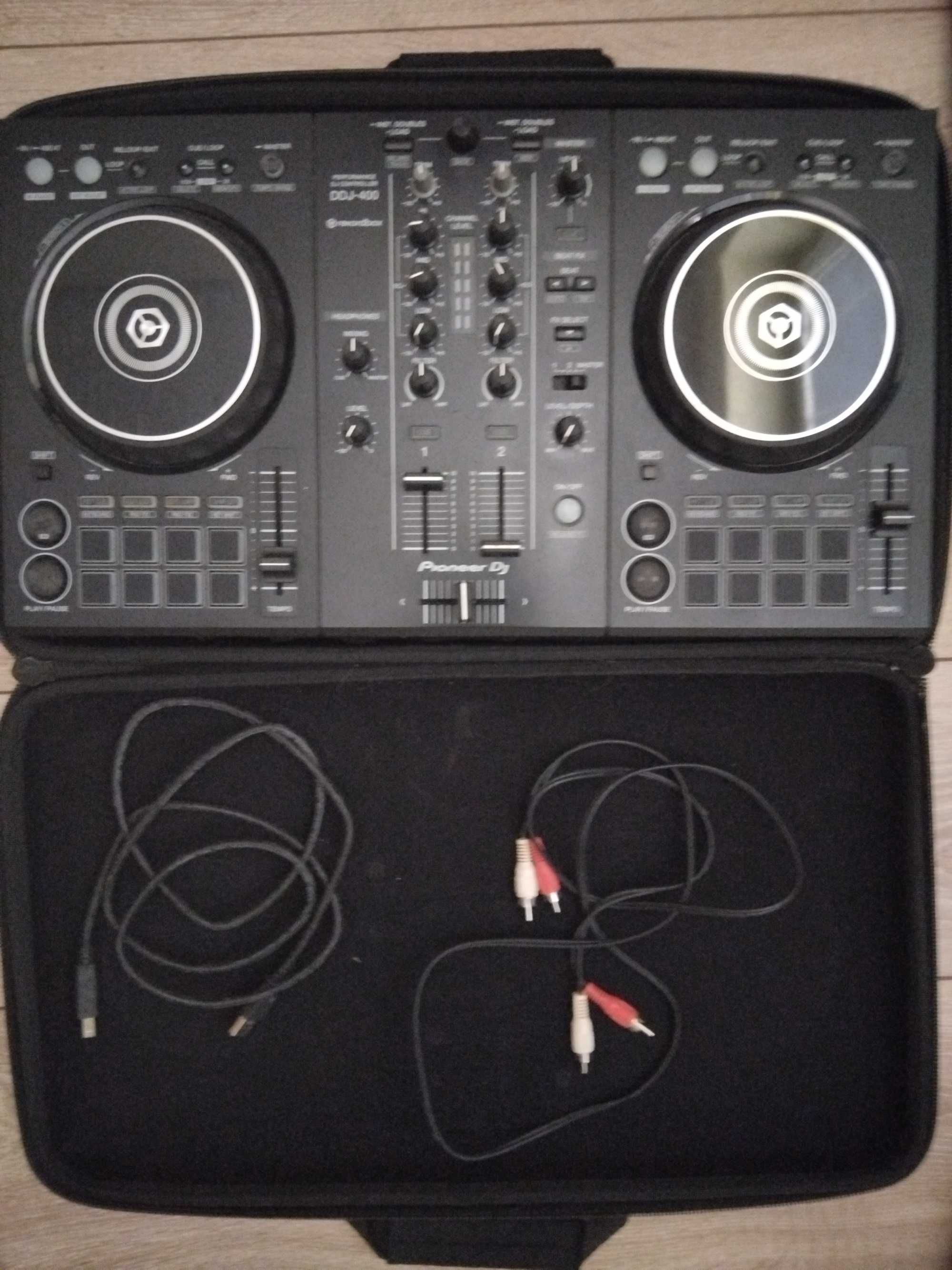 Pioneer 2-channel DJ контролер DDJ-400