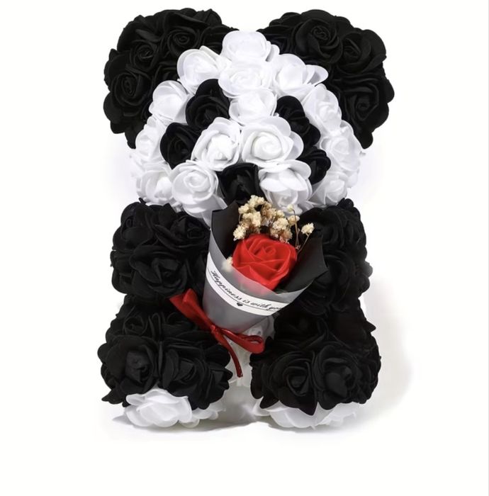 Перфектният подарък за момиче, гадже или жена – мече от рози!