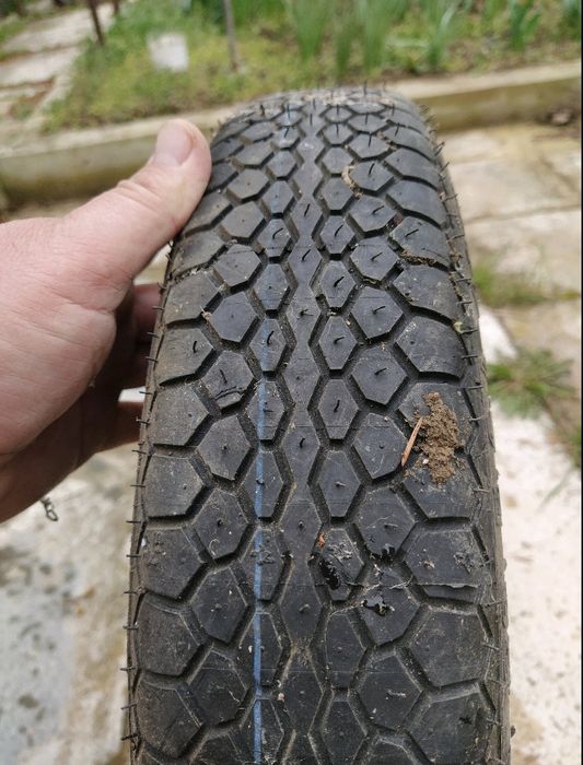 Гуми с джанти,патерица за 1 бр