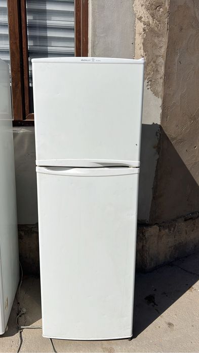 Холодильник в хорошем состоянии