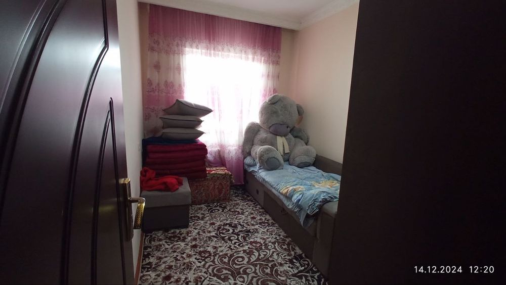 Yangihayot tumani Do'stlik 1 da 2 xonali uy sotiladi.