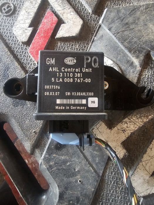 Modul control faruri AHL xenon Opel Astra H 13110381 PQ