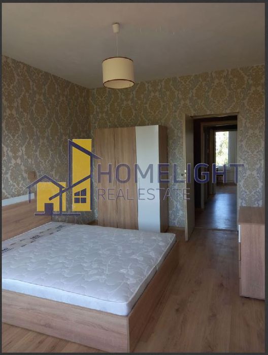 Продава се Тристаен апартамент в София, Гоце Делчев - 100 кв.м за 2500 €/кв.м - Снимка #2